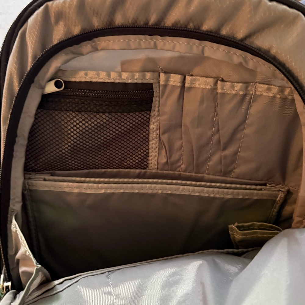 Dell Computer Backpack. Many Compartments, Padded… - image 6